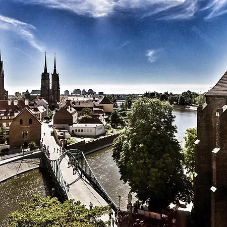 Idylla W Sercu Wroclawia Na Ostrowie Tumskim Вроцлав